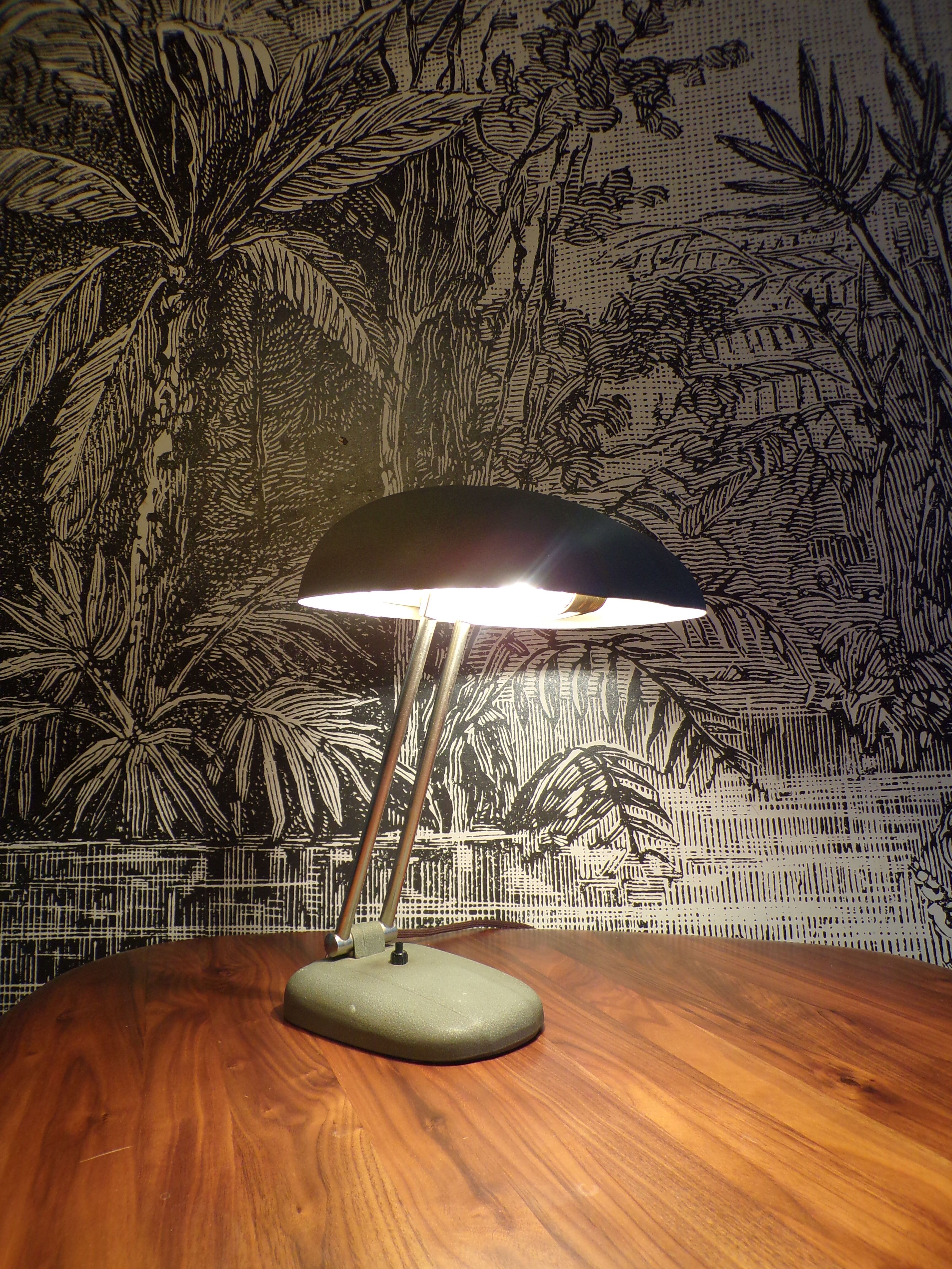 1930 lamp by Siegfried Giedion for Bag Turgi