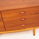 Harald Nielsen dresser in teck