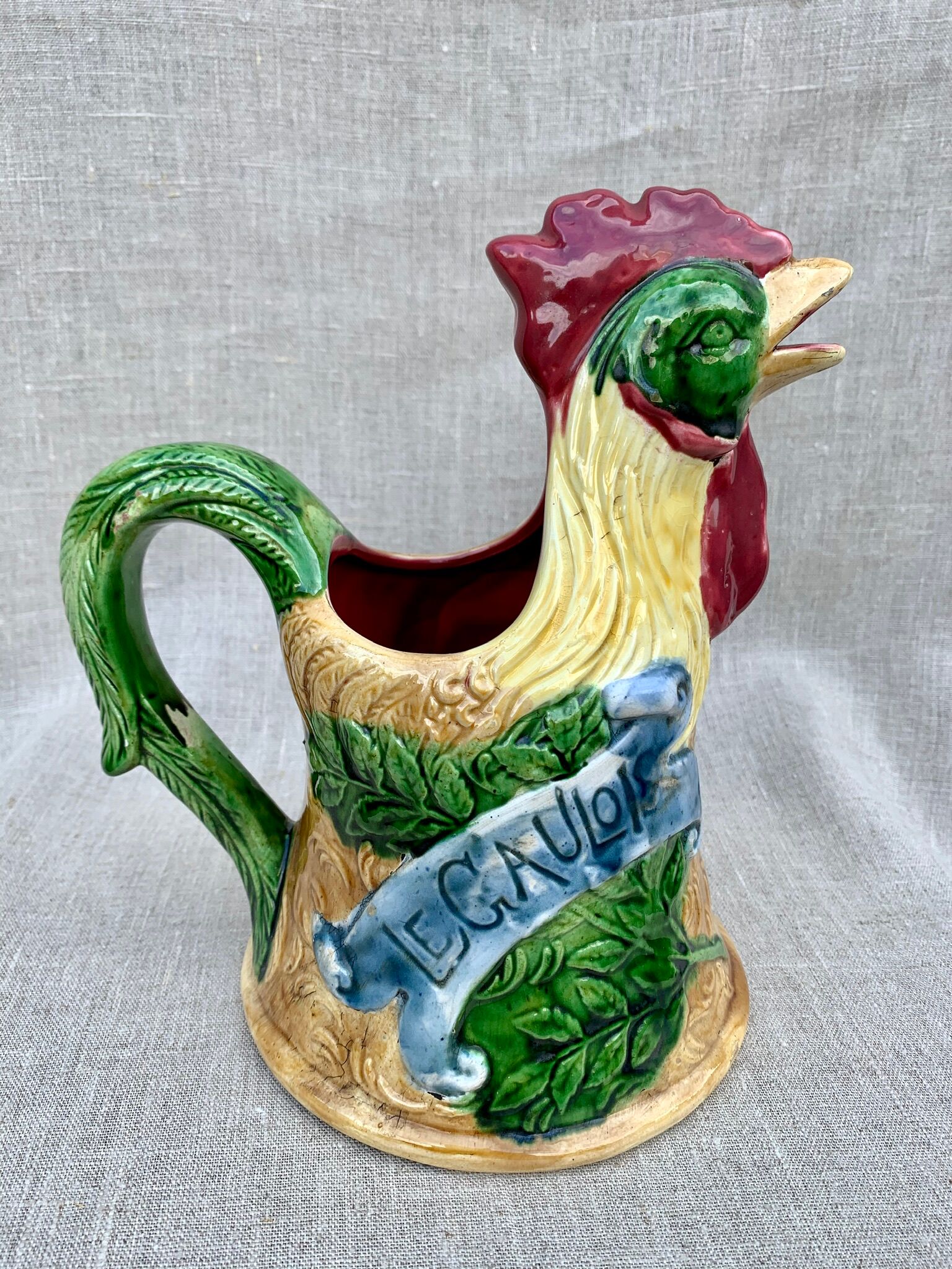 Pitcher dabs Rooster "the Gaul"