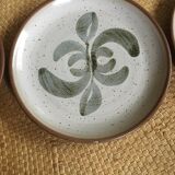 Series of 4 flat sandstone plates