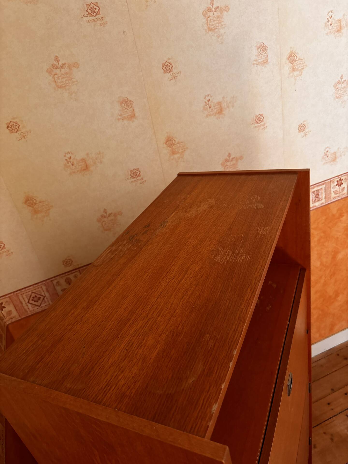 Vintage wooden secretary – Retro style from the 60s-70s