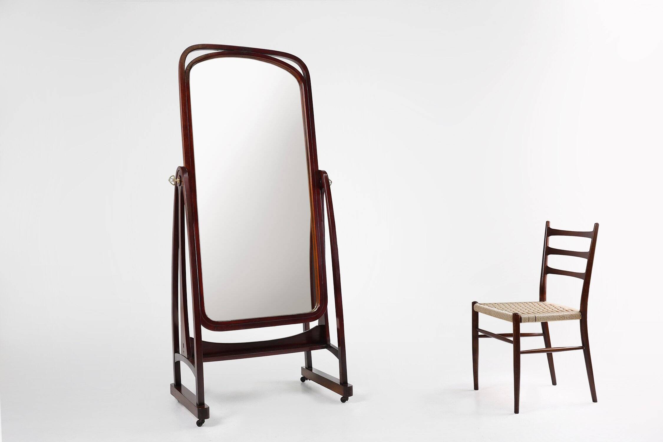 Miroir de cheval modèle autrichien 9954 de Thonet, 1904