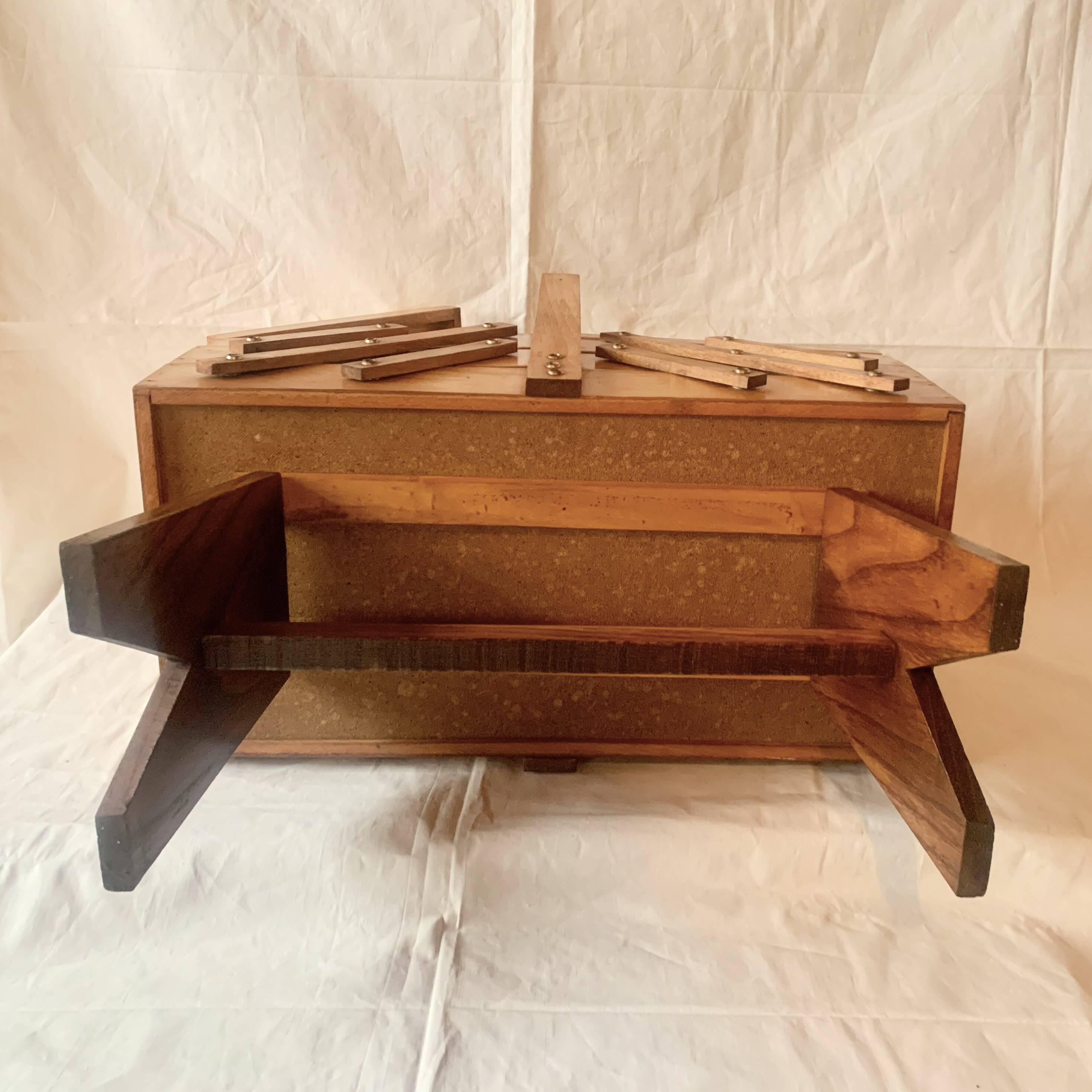 Worker - sewing box on vintage wooden legs - 3 floors