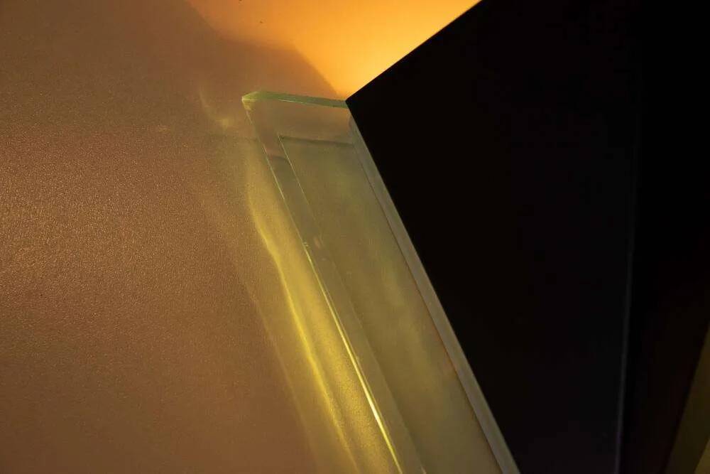 Minimalist 80s wall lamp, postmodern light fixture.