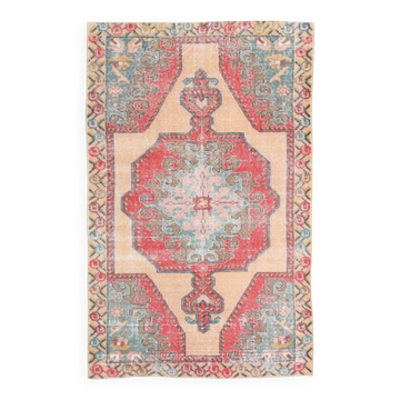 Tapis vintage Oushak rouge et beige