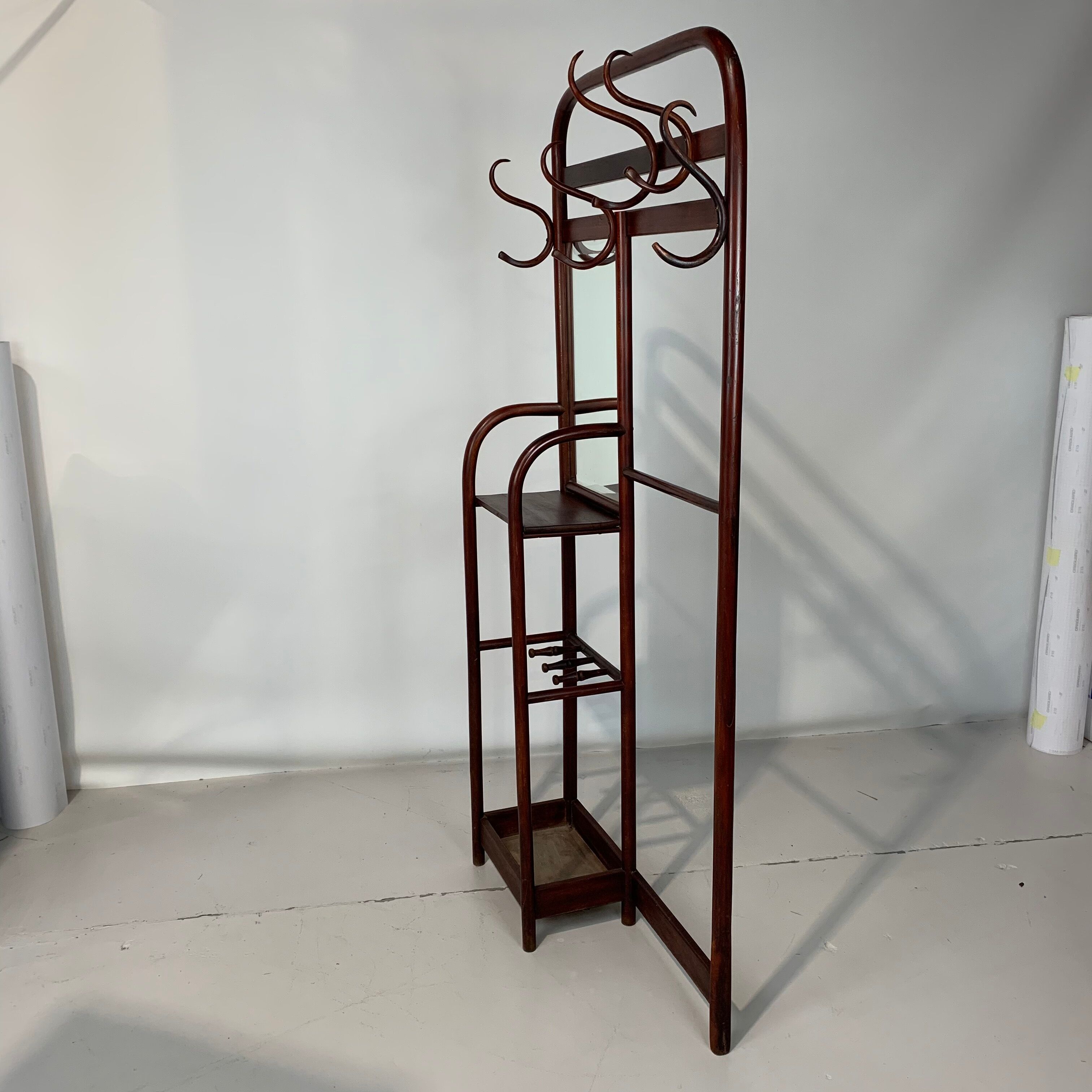 Thonet coat rack no.8