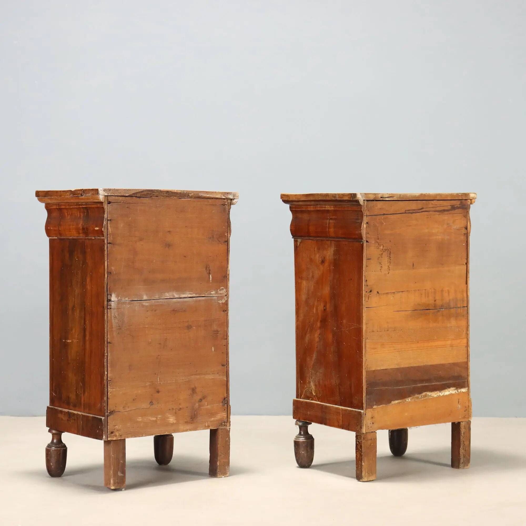 Antique Louis-Philippe bedside tables in walnut and fir, Italy, 19th century.