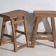 Tabourets chinois anciens en orme – Dynastie Qing, circa 1900. Ensemble de 2 pièces