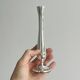 Petit vase soliflore en métal léger