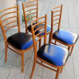 Lot de quatre chaises anciennes. Bistrot. 1960.