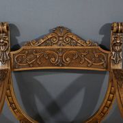 Fauteuil Dagobert en Noyer, style Médiéval – Fin XIXe