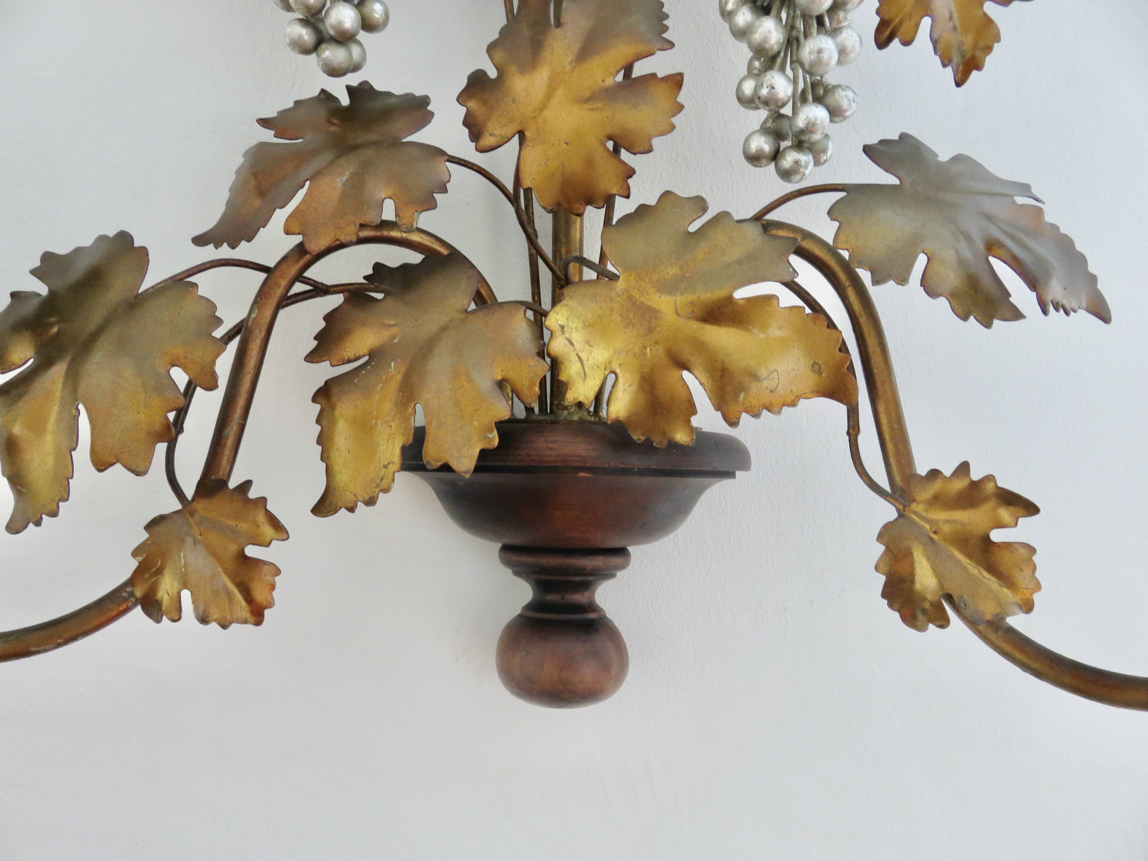 Florentine “grape” wall lamp Italy, 1940 - 1950