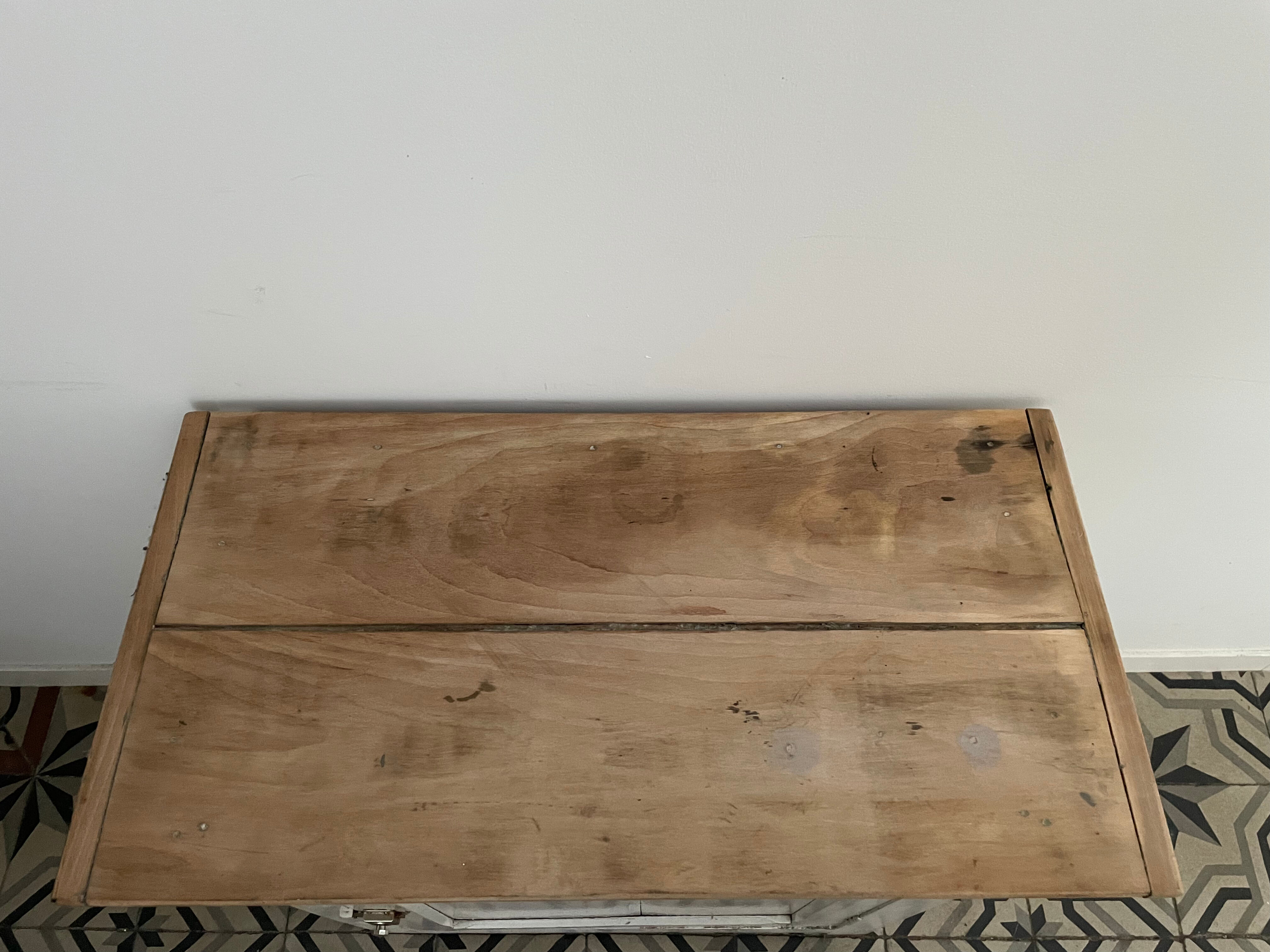 Buffet parisien ancien