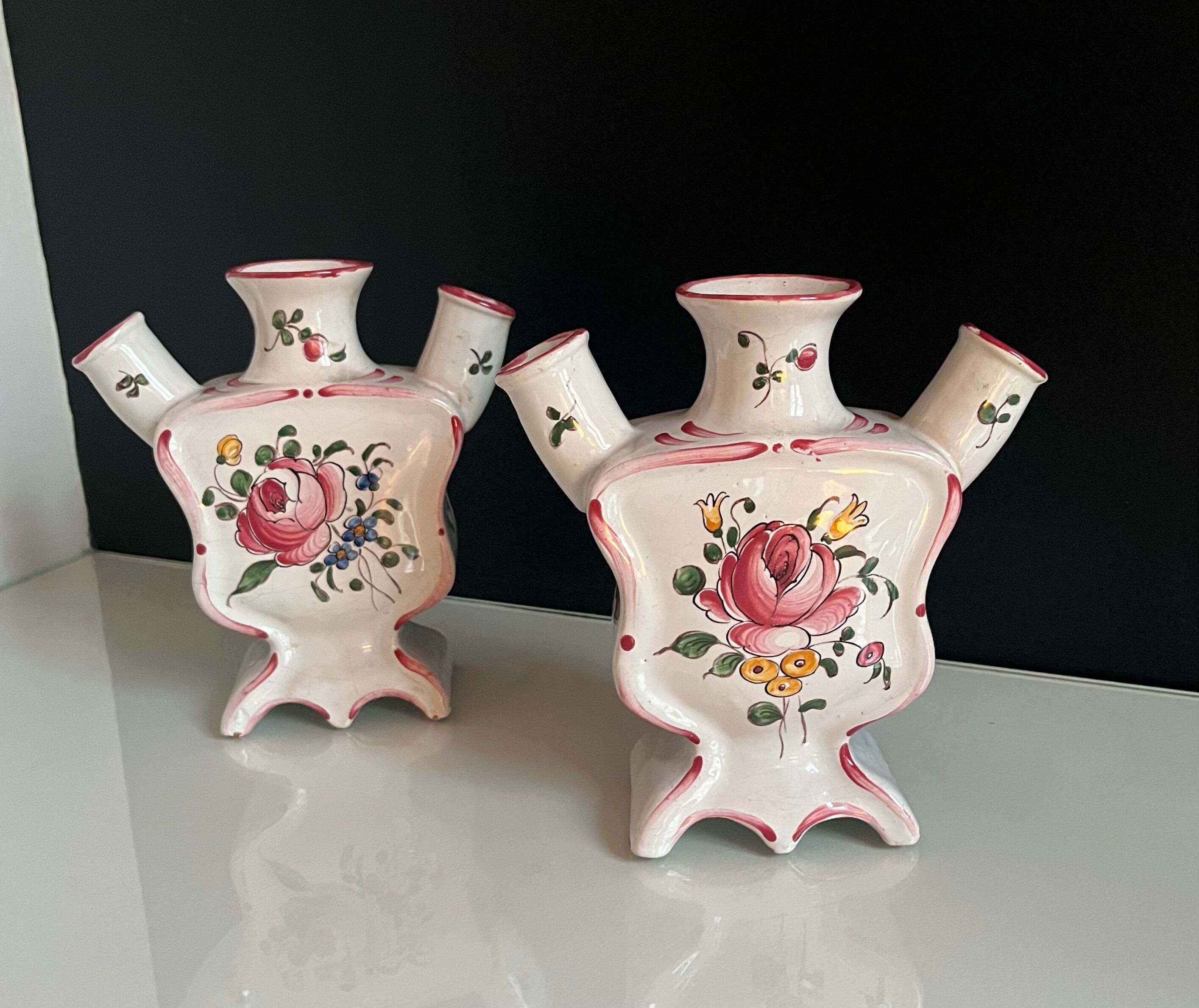 Pair of old flower girls