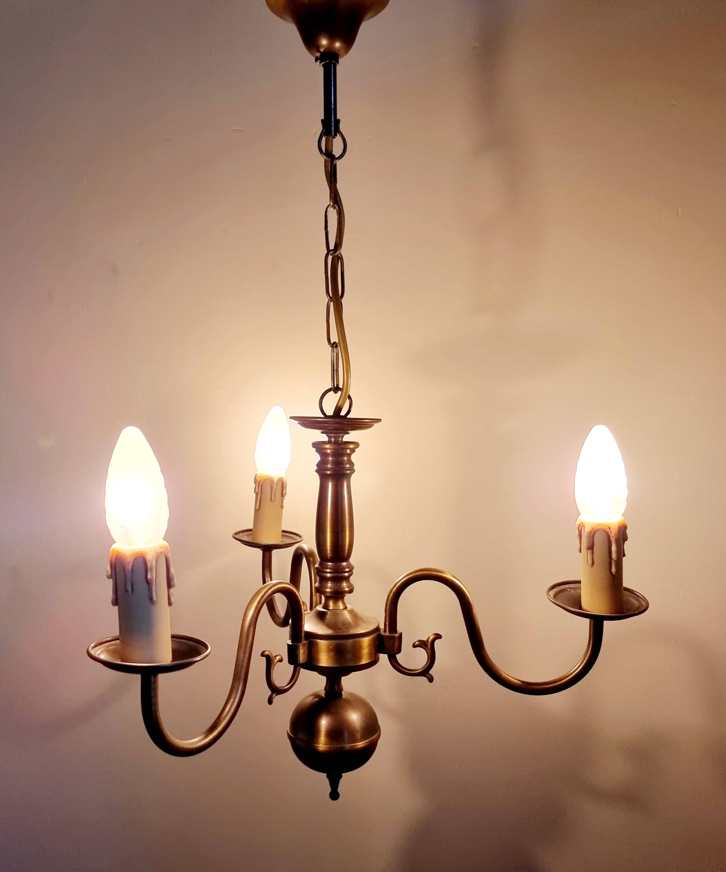 Classic Dutch style brass lamp in golden bronze color