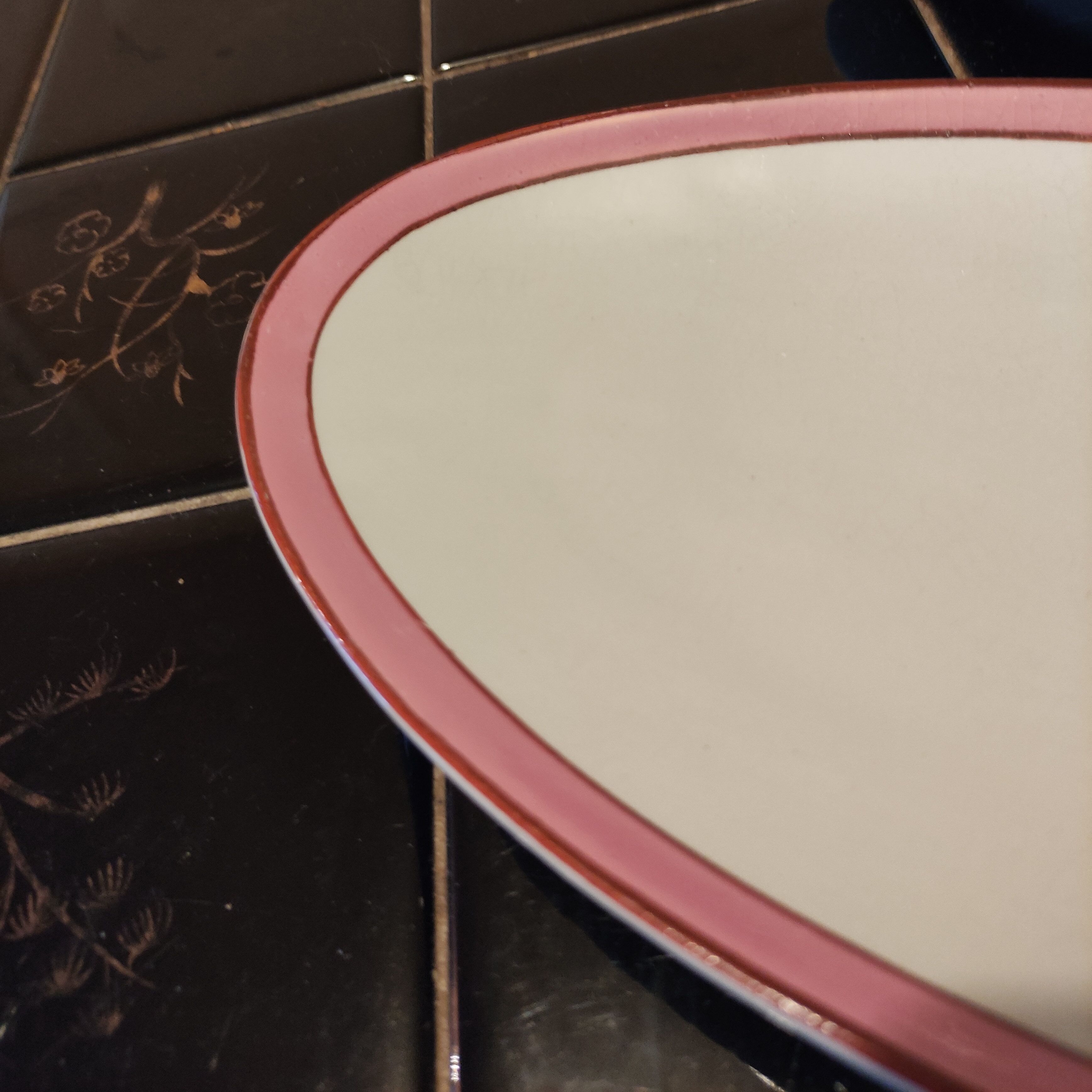 2 raviers en porcelaine roses par kg lunéville