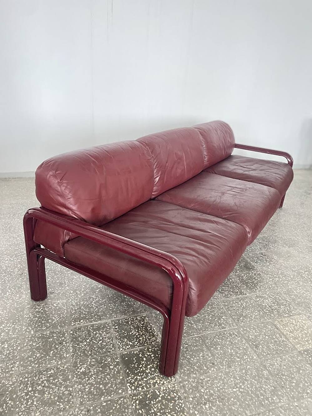 Gae Aulenti Three-seater sofa for Knoll International 1977 USA