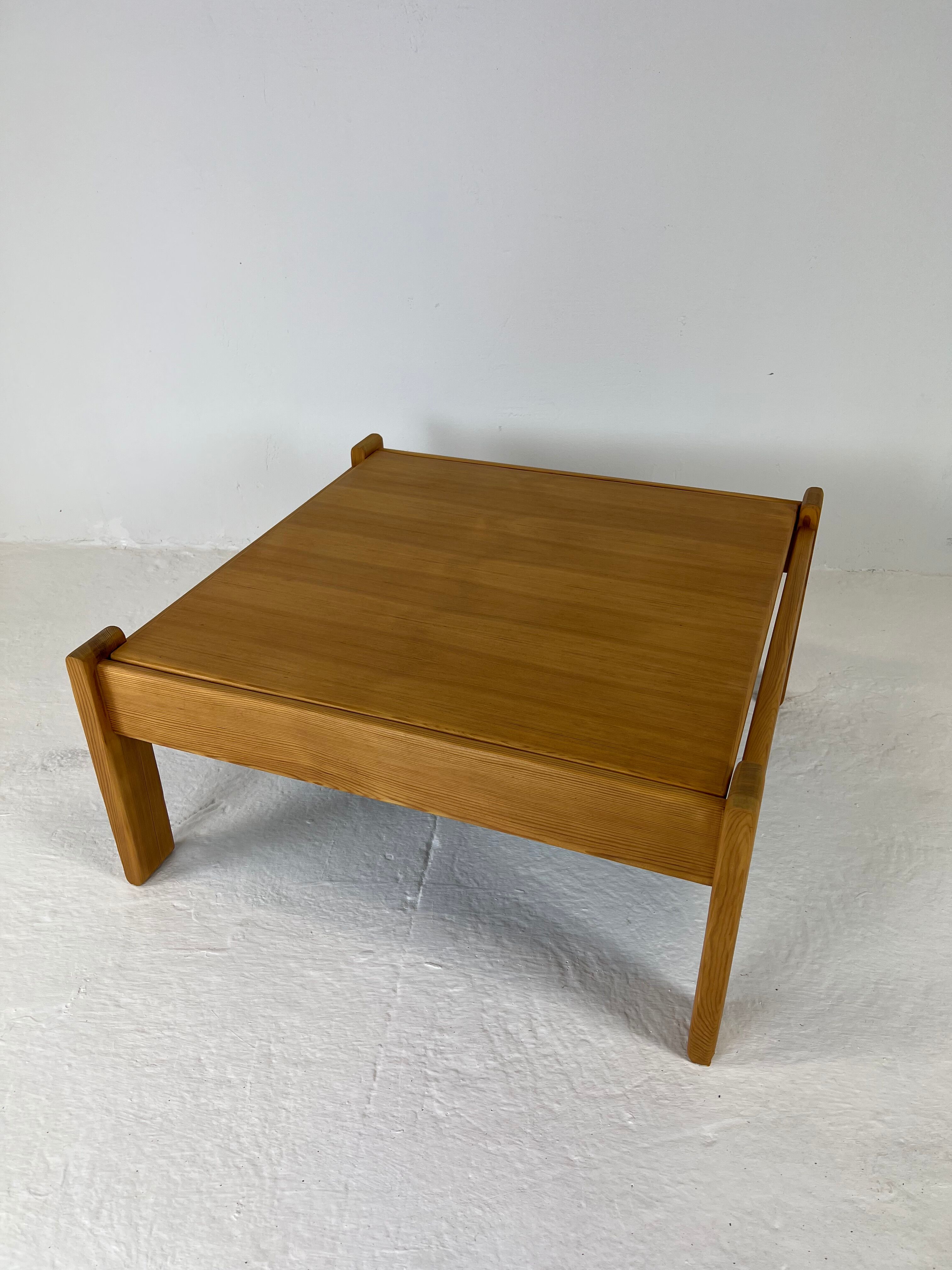 Modernist two-sided beech coffee table, 70s
