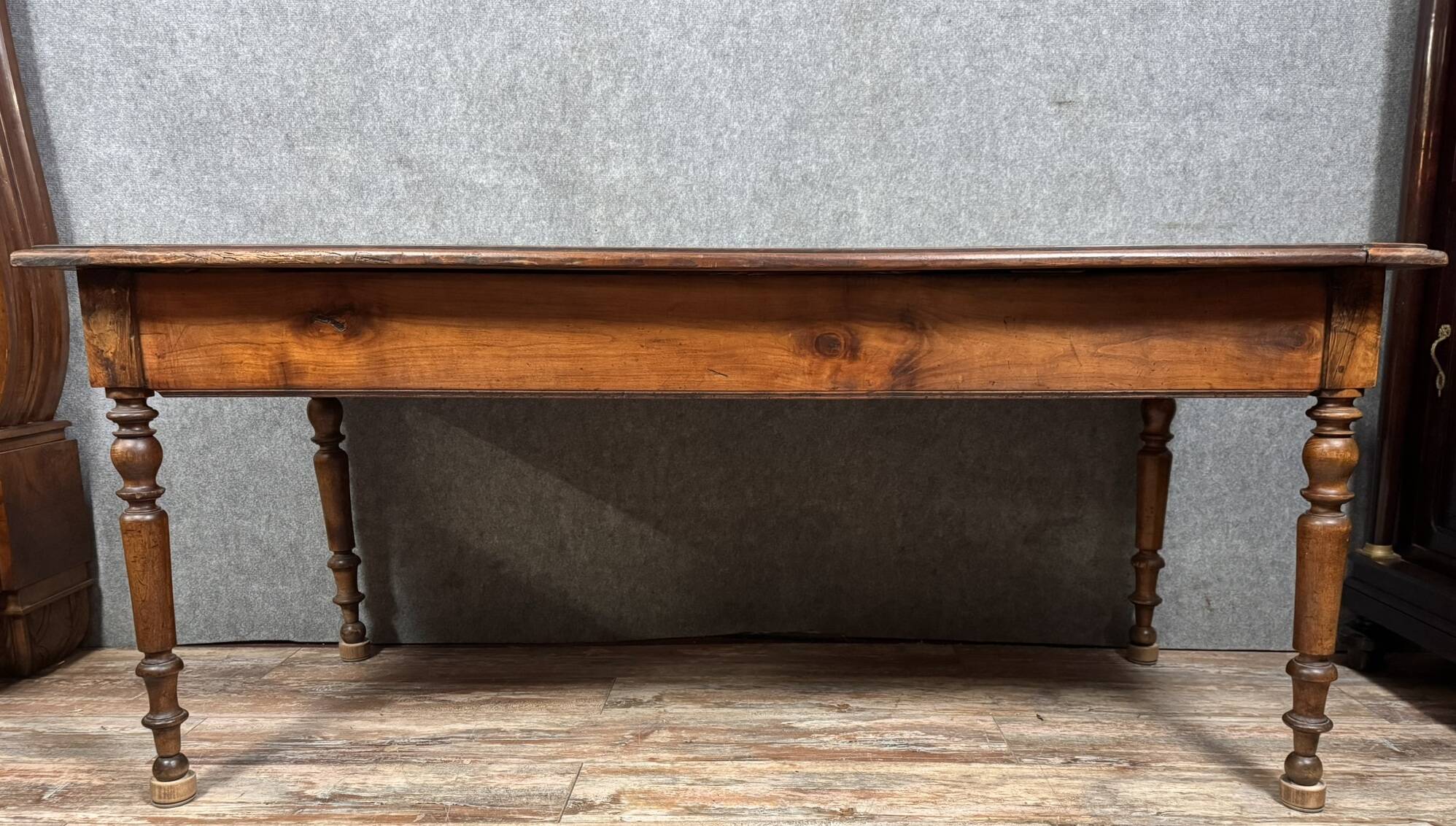 Large table or desk from the Louis Philippe period in solid wood around 1830.