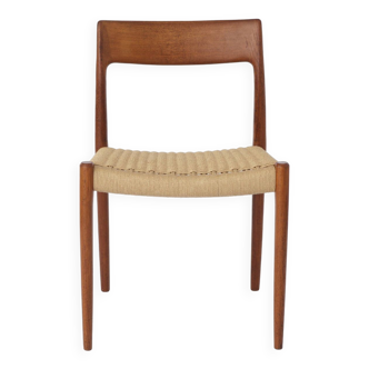 1 des 3 chaises Niels Moller, modèle 77, teck, vintage des années 1950