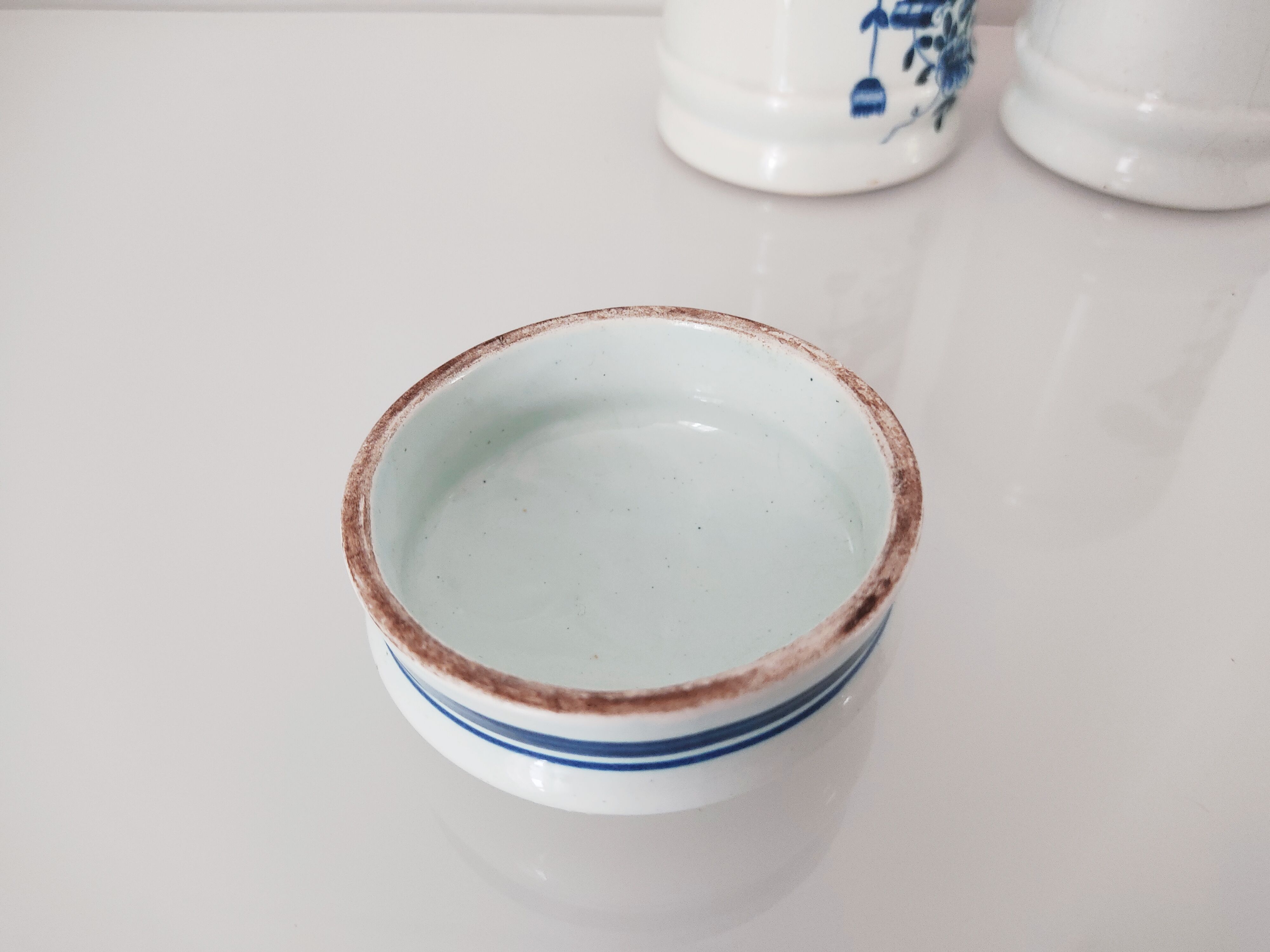 Oud Delft set of two pharmacy jars