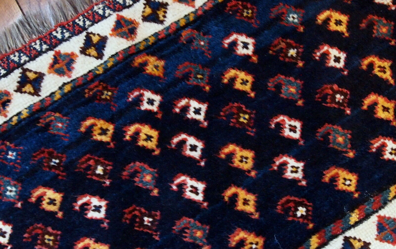 Ancient  carpet Persian Luri 58cm x 91cm 1890 s