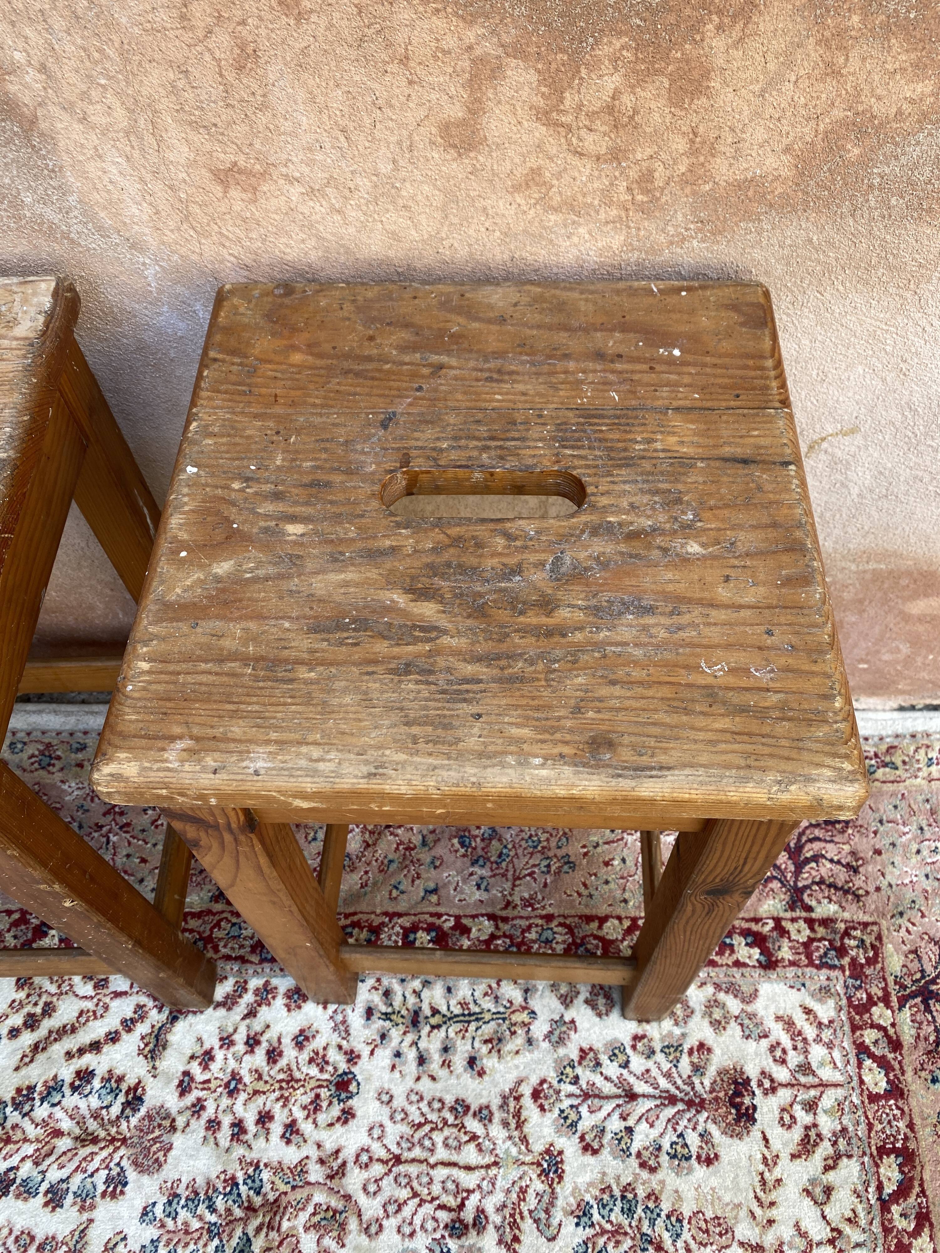 Paire de tabourets d atelier