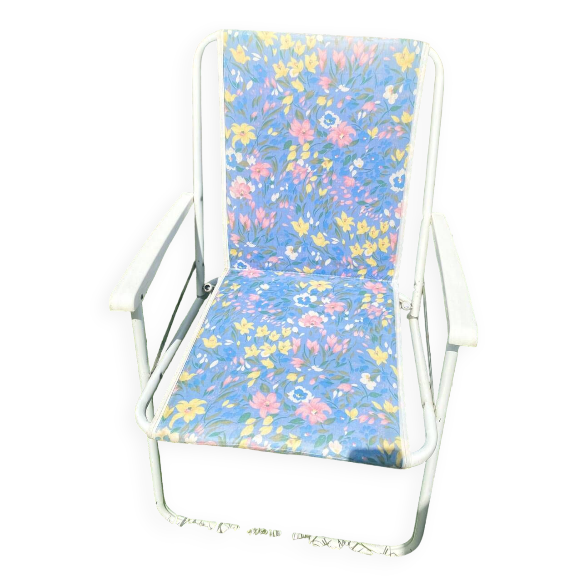 Flowery garden armchair