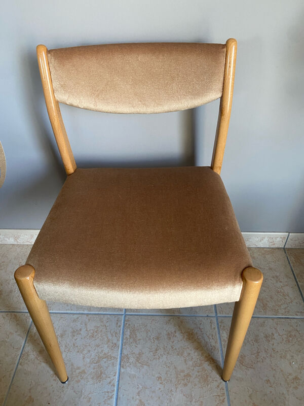 Chaise scandinave couleur miel