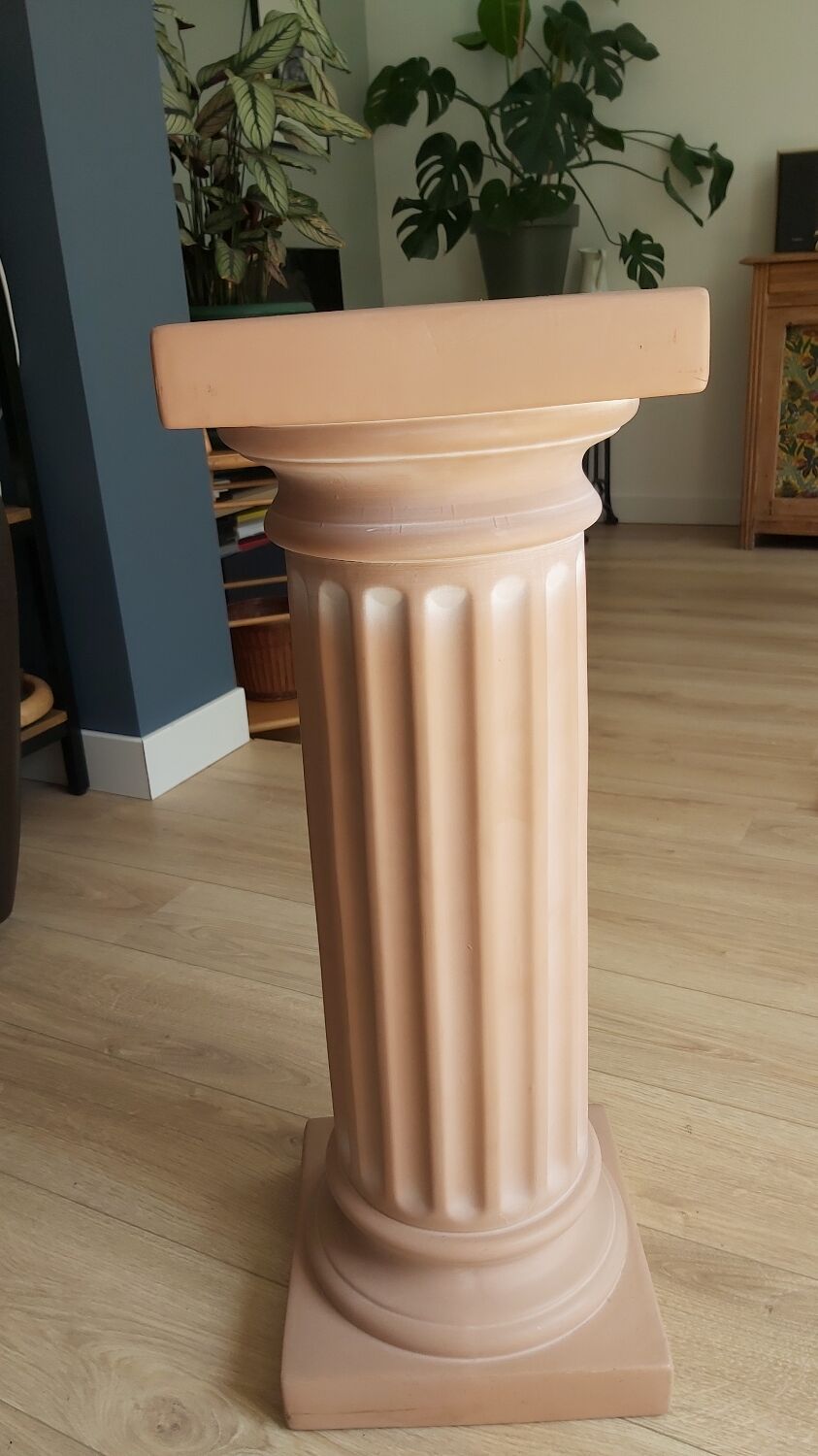 Pink plaster column