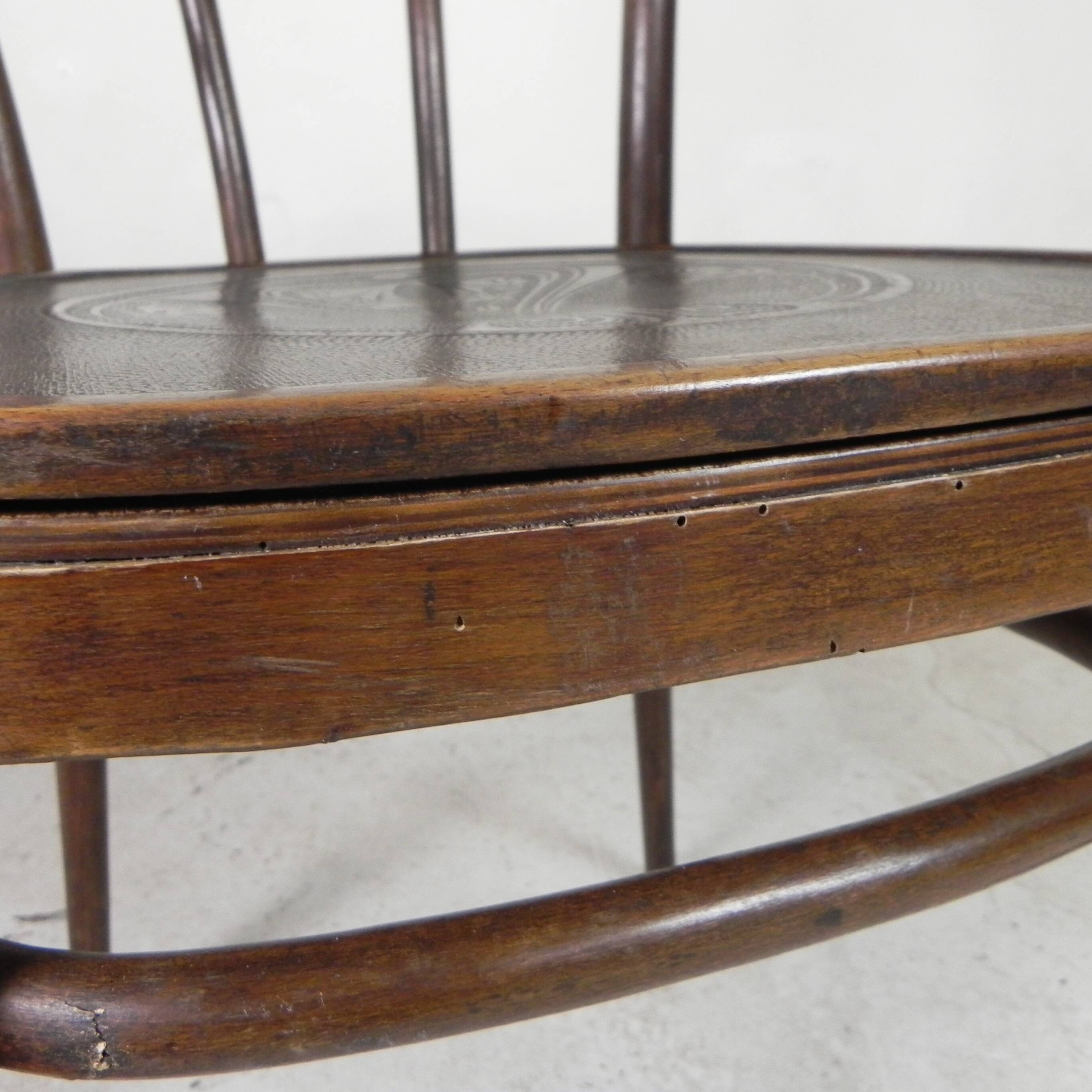 Fauteuil en hêtre avec accoudoirs dans le style Thonet, années 1920