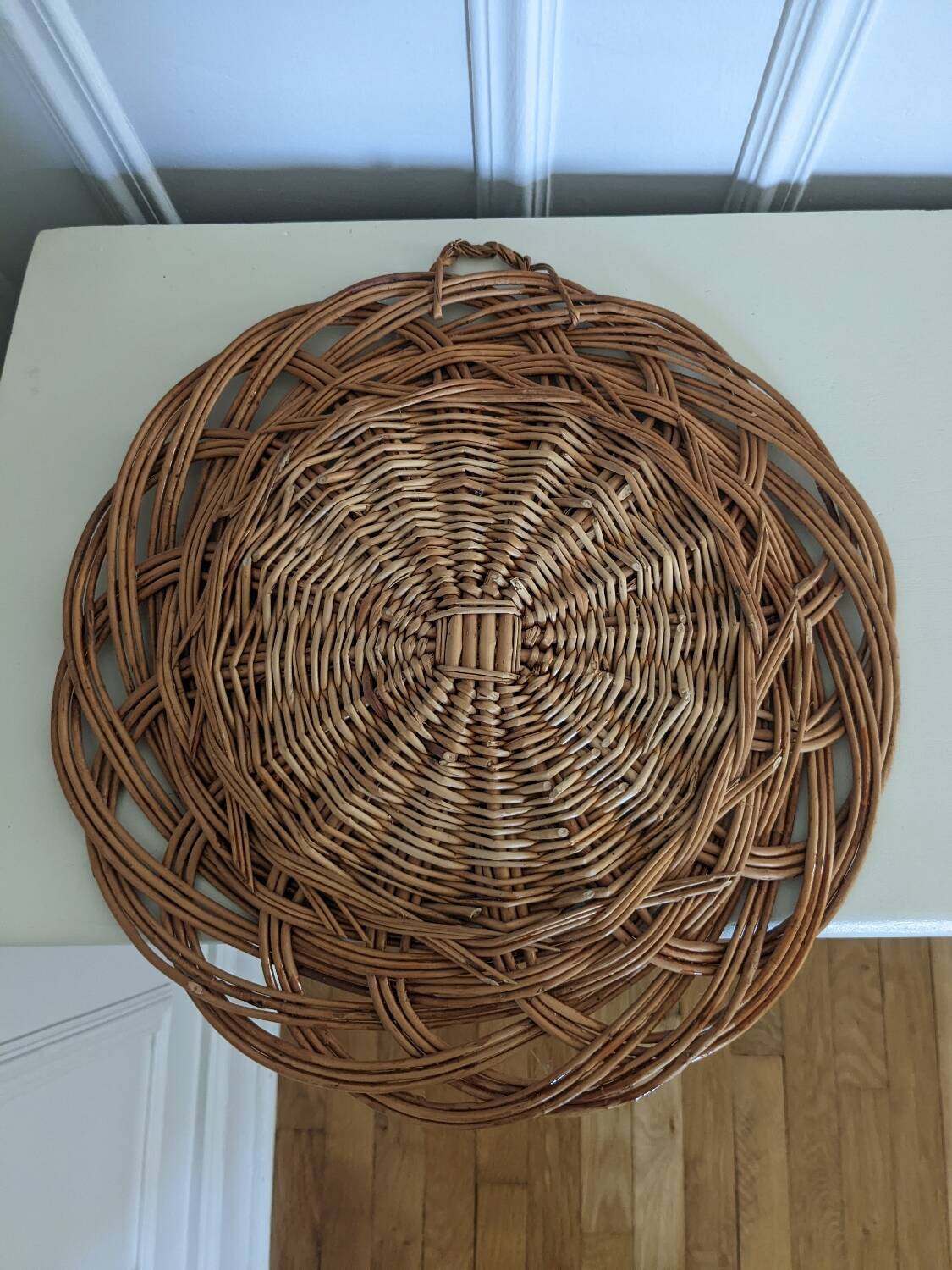 Wicker tray wall decoration