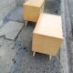 Paire de chevets vintage bois clair pieds compas