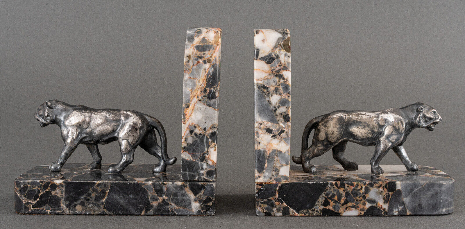 Art Deco bookends in silver regulation panther decoration 1930