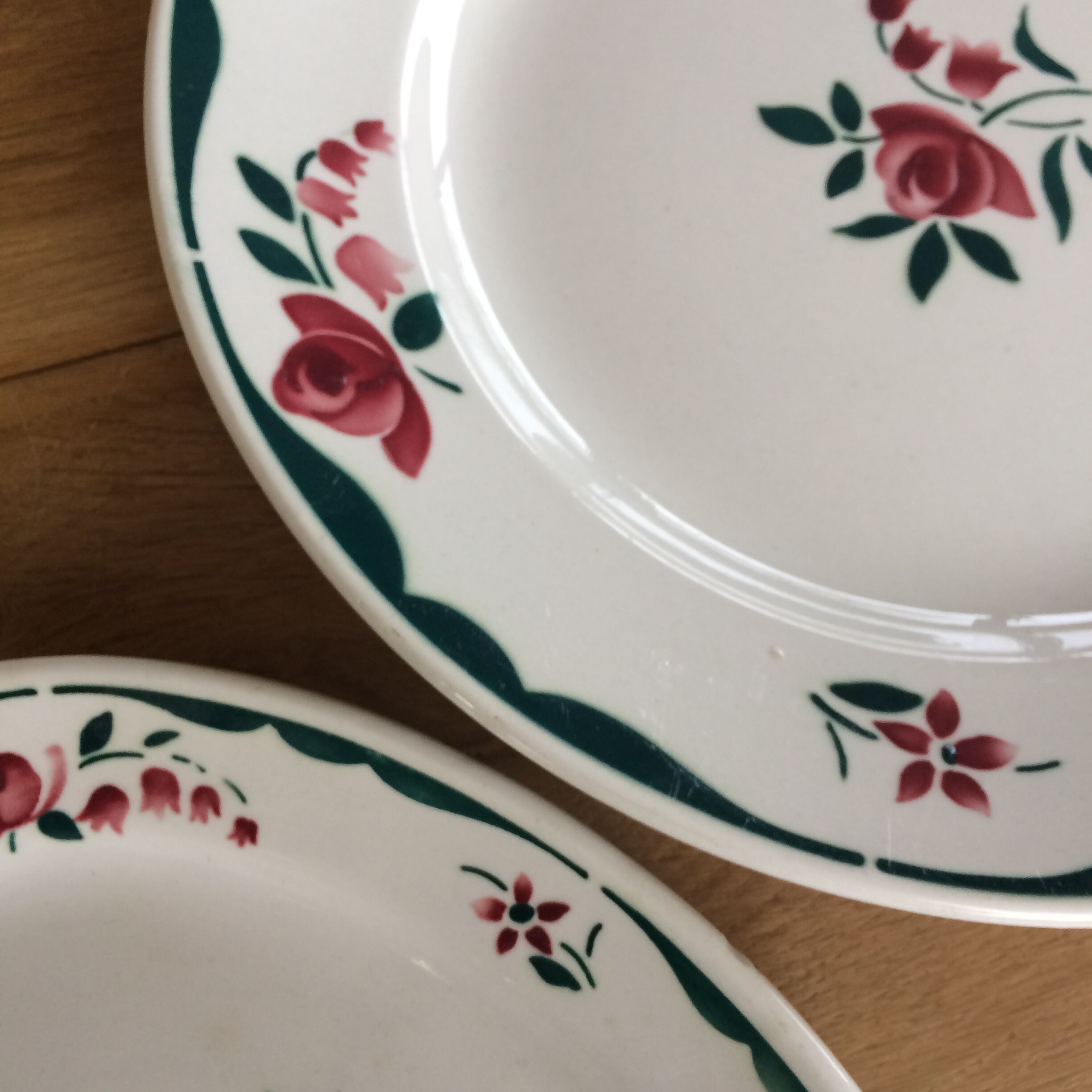 Badonviller serving dishes