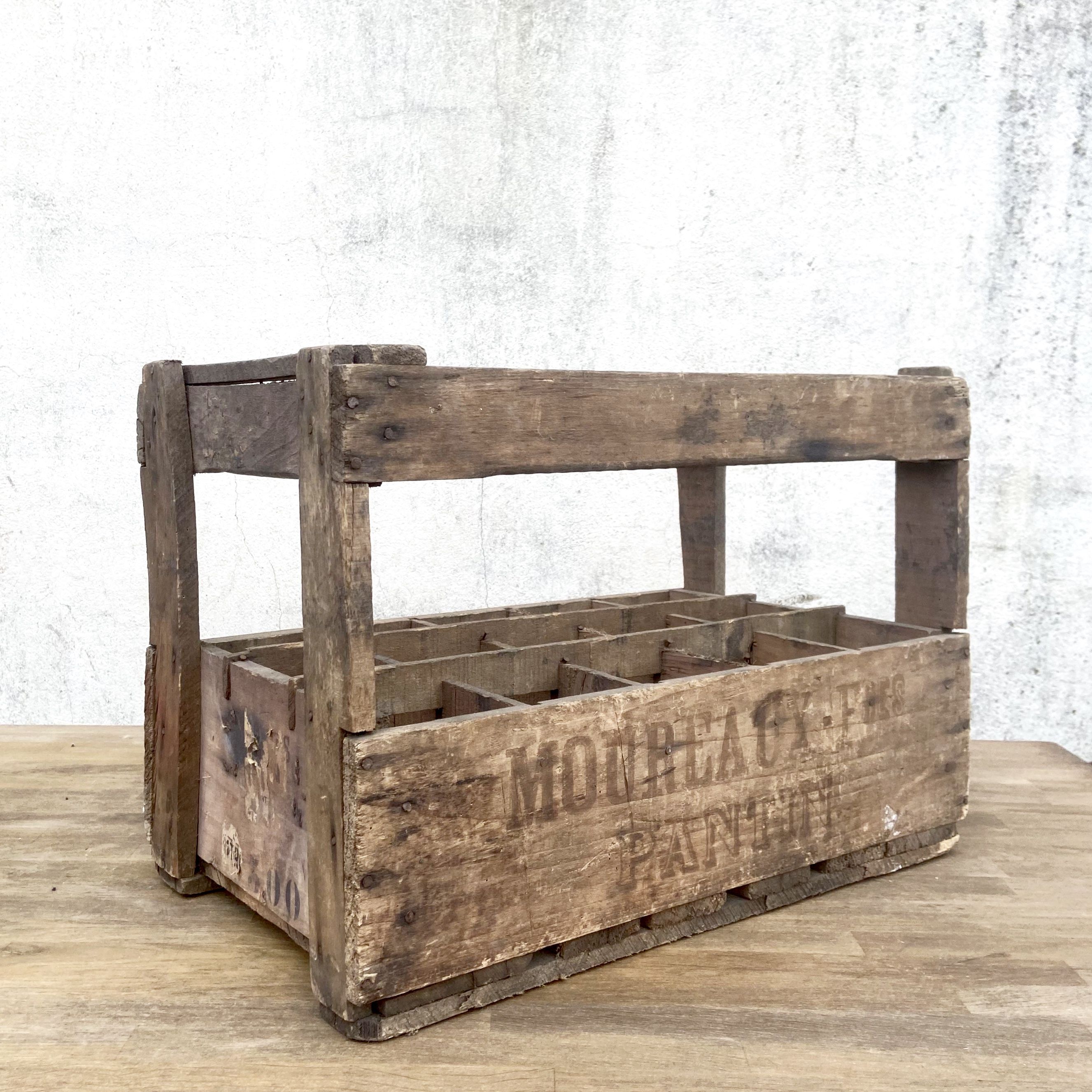 Old Vintage wooden locker box for 15 bottles - Moureaux Pantin