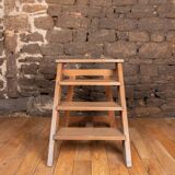 Small stepladder