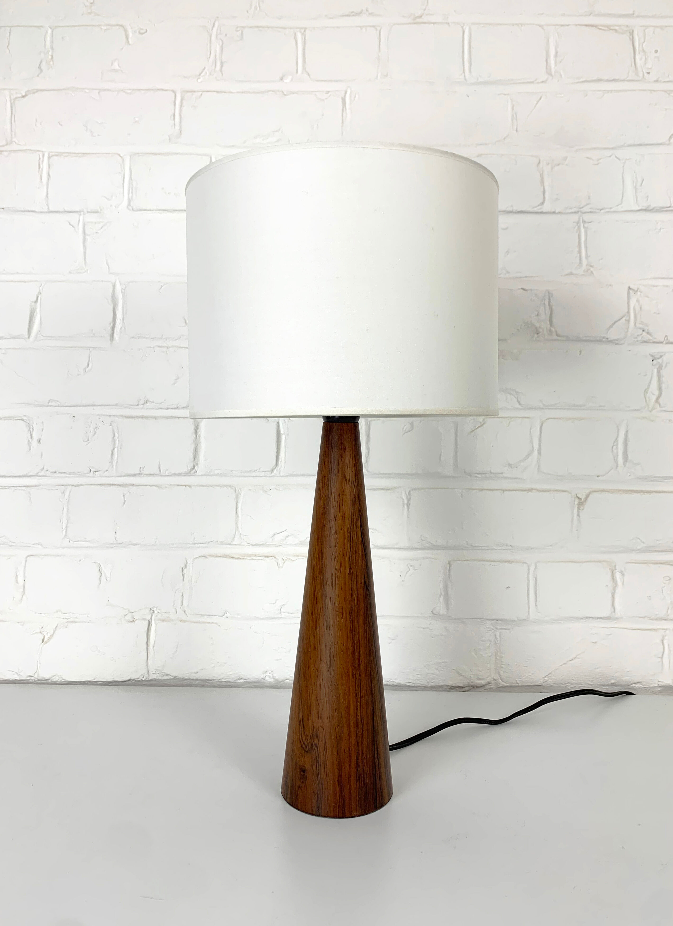 Lampe de table moderniste mid-century en teck, Danemark 1960