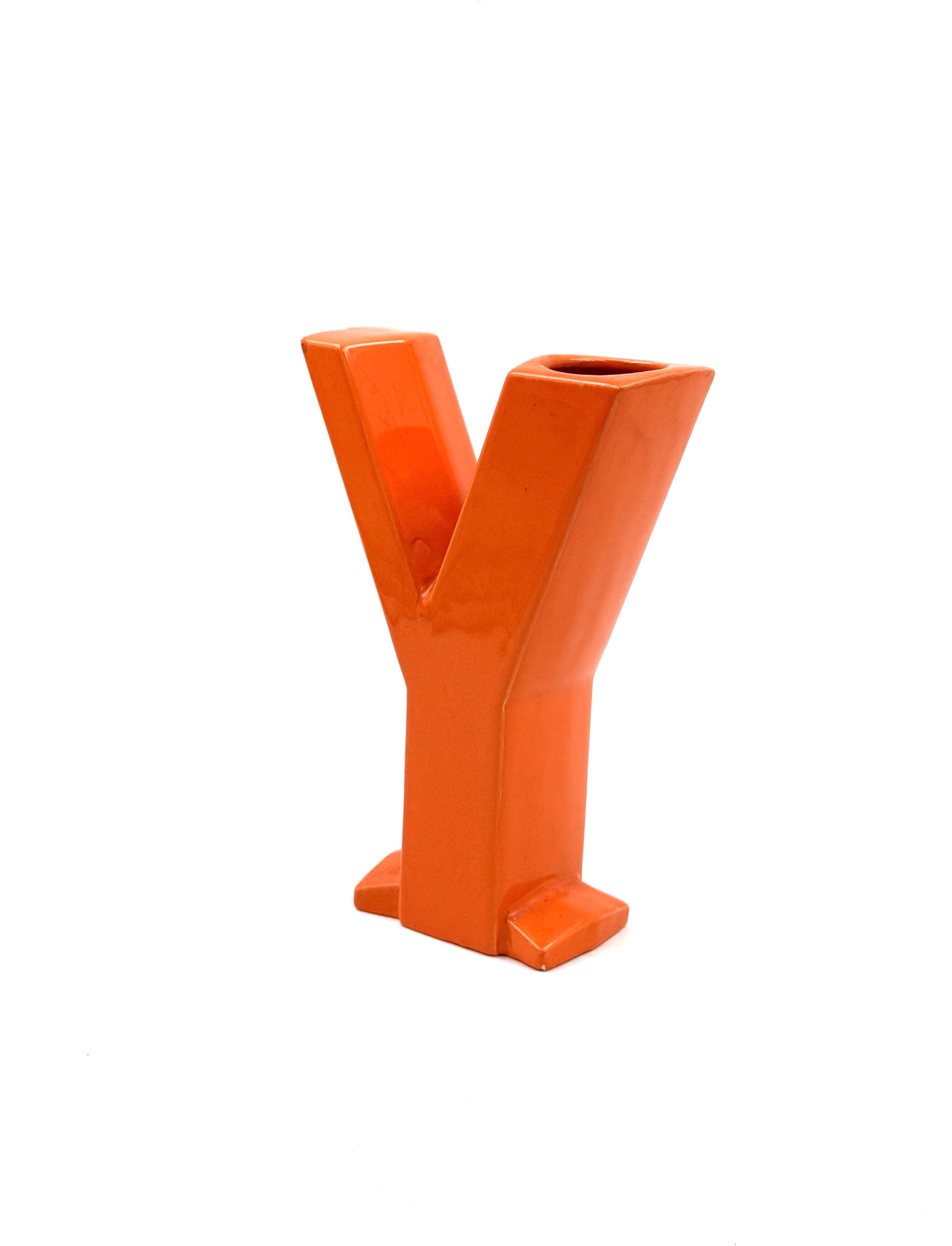 Space age orange Y solifleur vase, Marcel Radureau France 1970