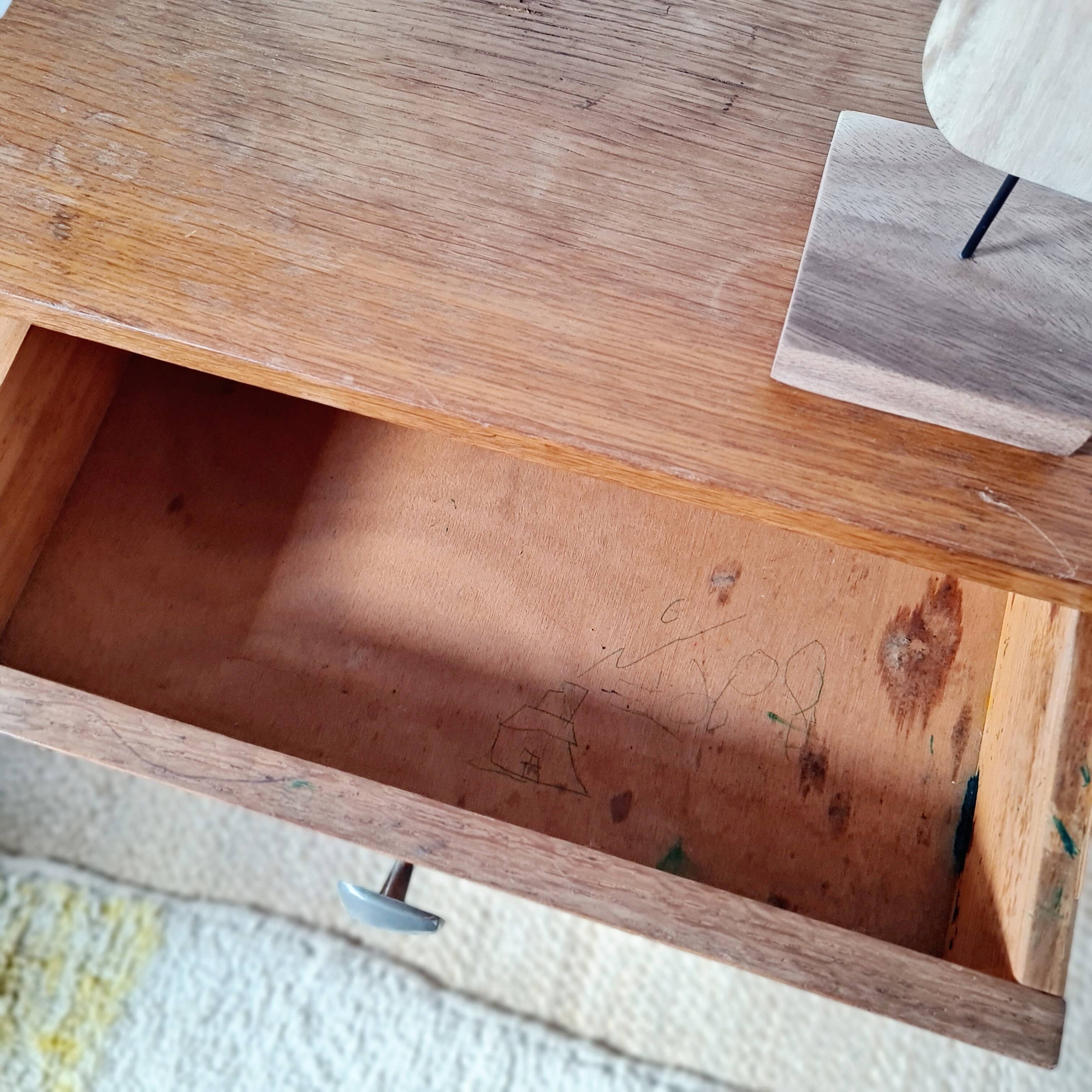Small vintage Scandinavian bedside table – Mid-Century Design