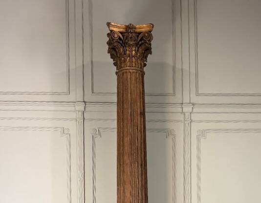 Carved oak column, fluted shaft and Corinthian capital, 18th century