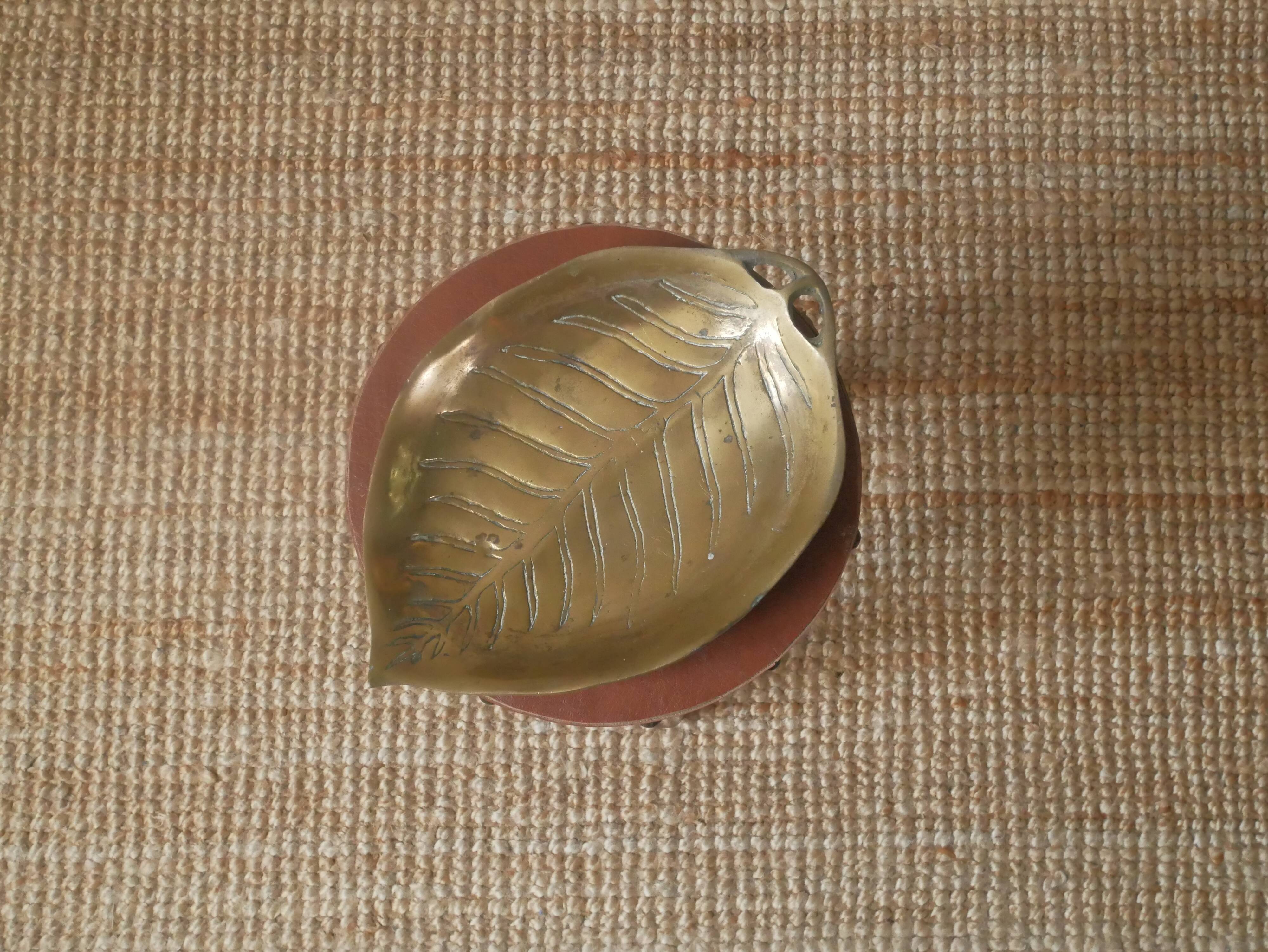 Empty pocket organic shape in brass gold metal bohemian country decoration