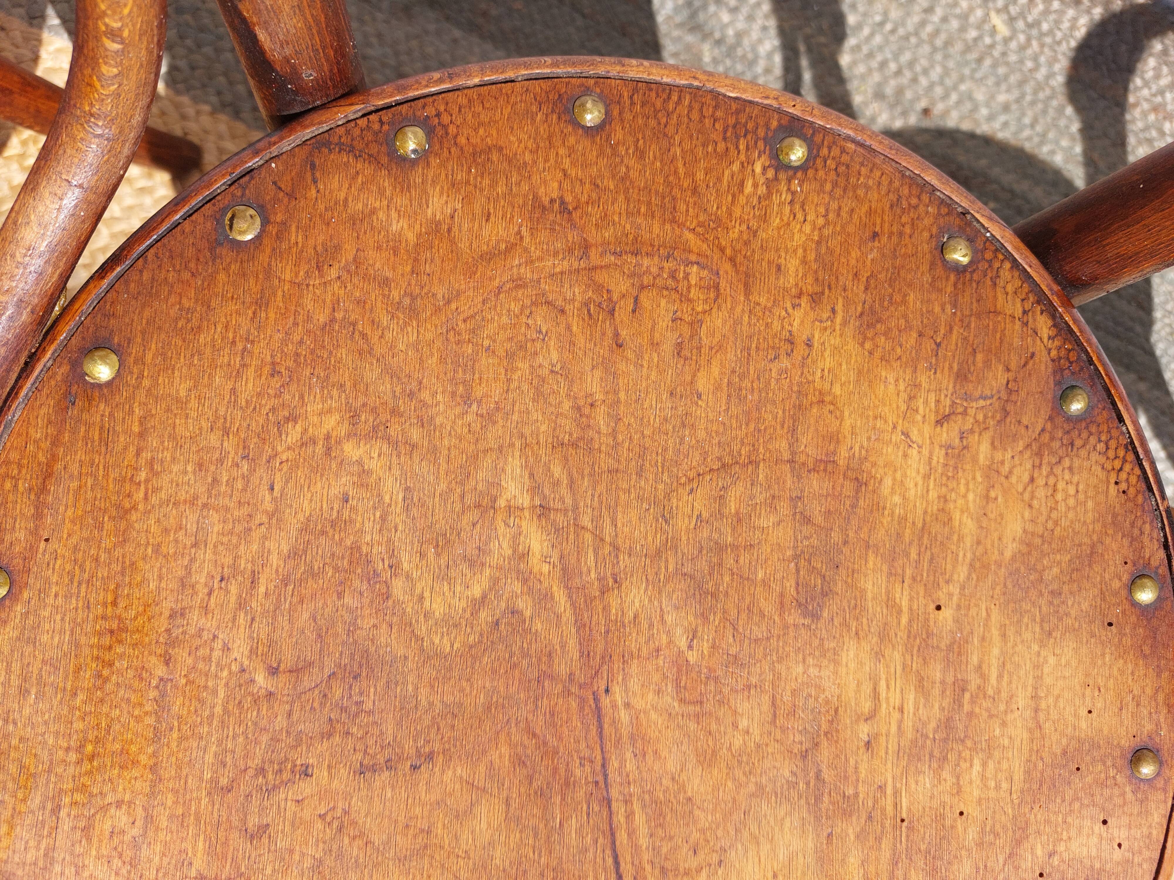 4 curved wooden bistro chairs