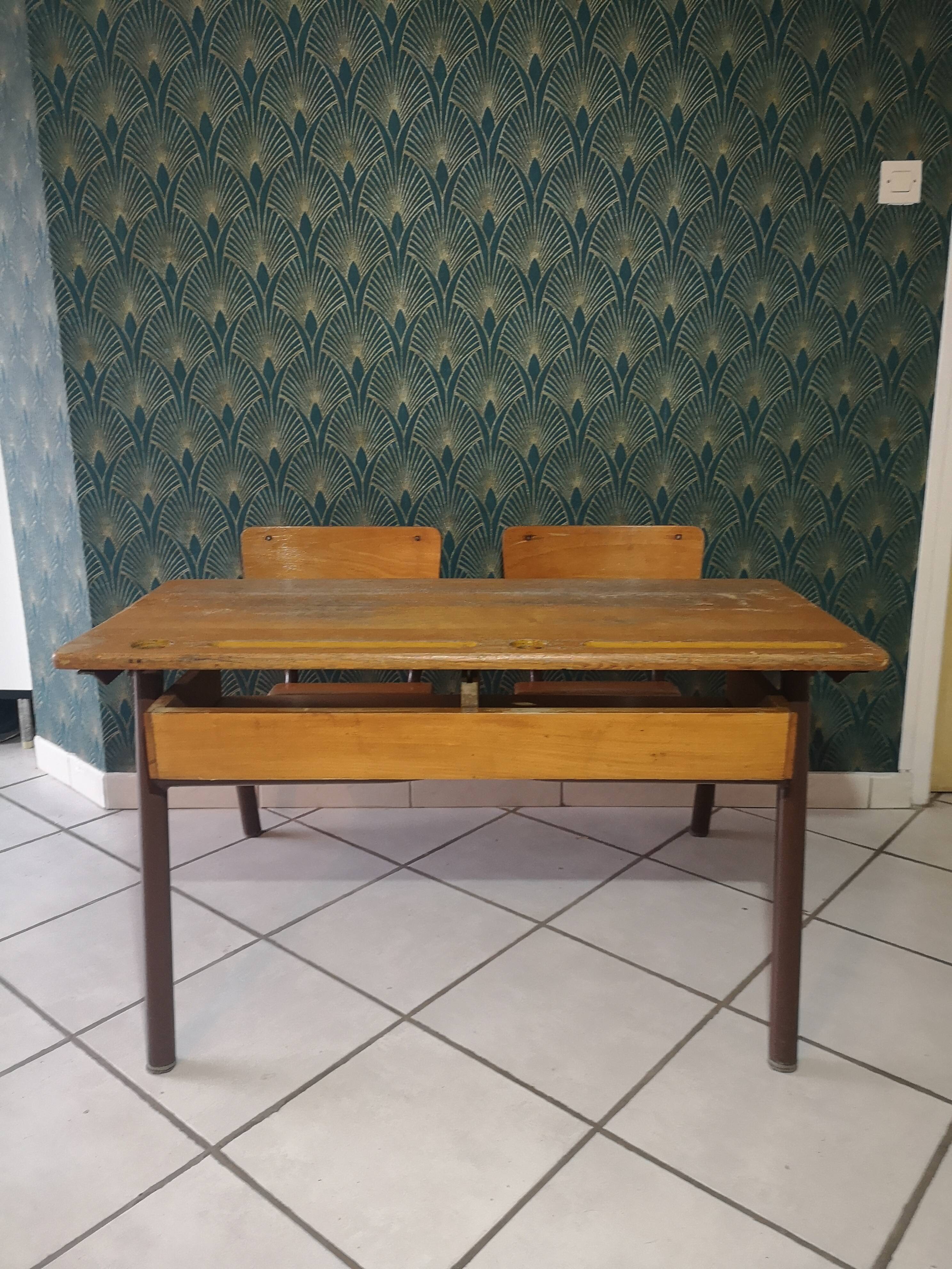 Pupitre d'école table écolier