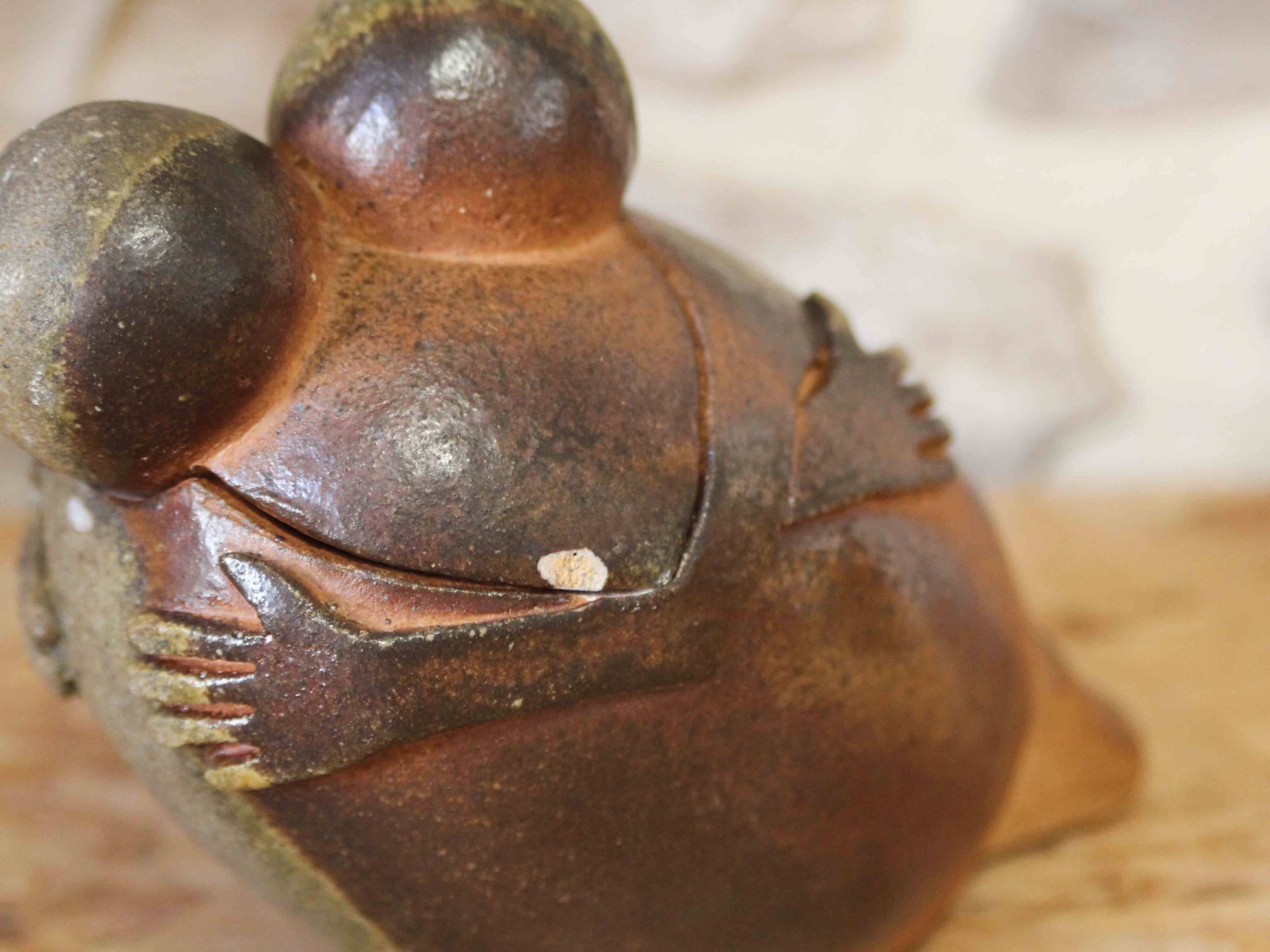 Stoneware box by Charles-Henri Guiéba