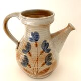Sandstone pitcher