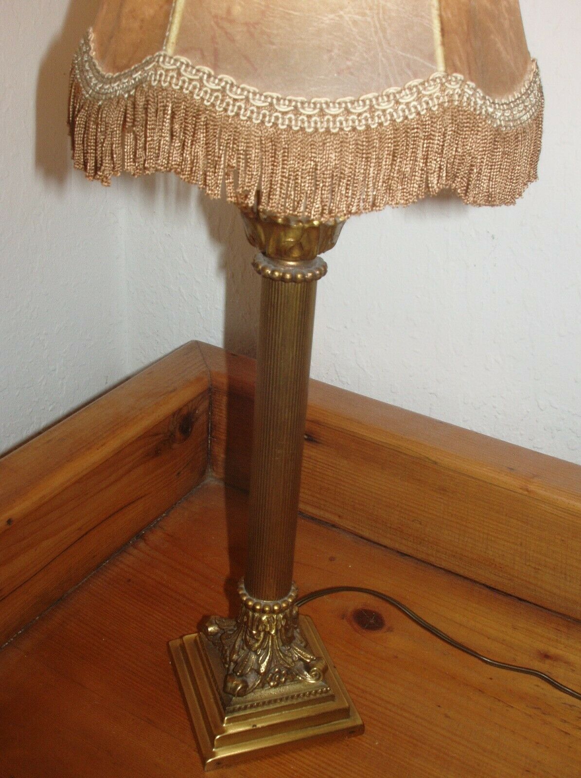 Stunning 1960s-style bronze lamp Empire/ Skin Abat day