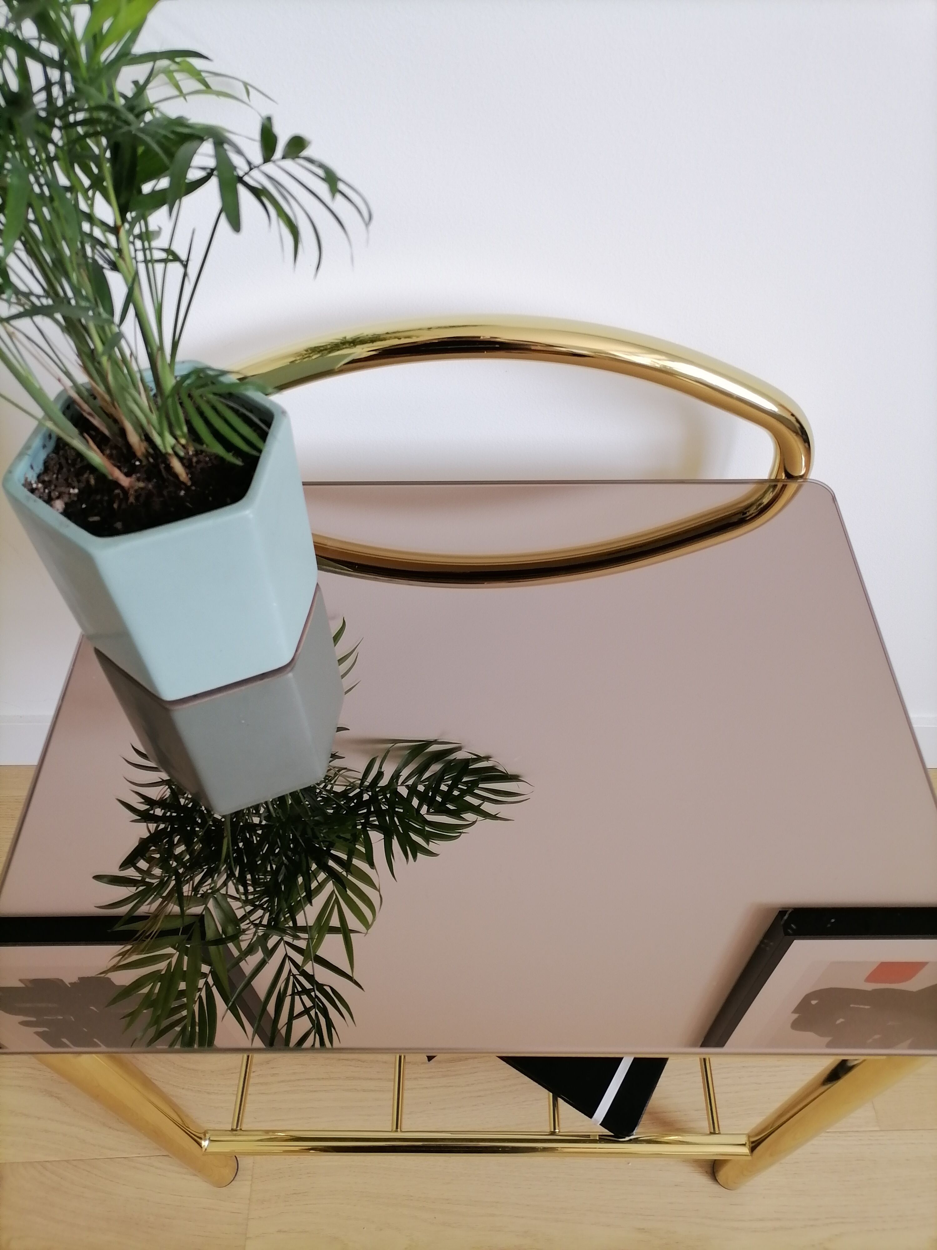 Side table gilded metal and glass