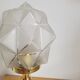Lampe en laiton avec globe à facettes