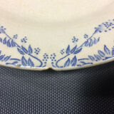 Lot 2 anciennes assiettes Creil & Montereau modèle Mireille